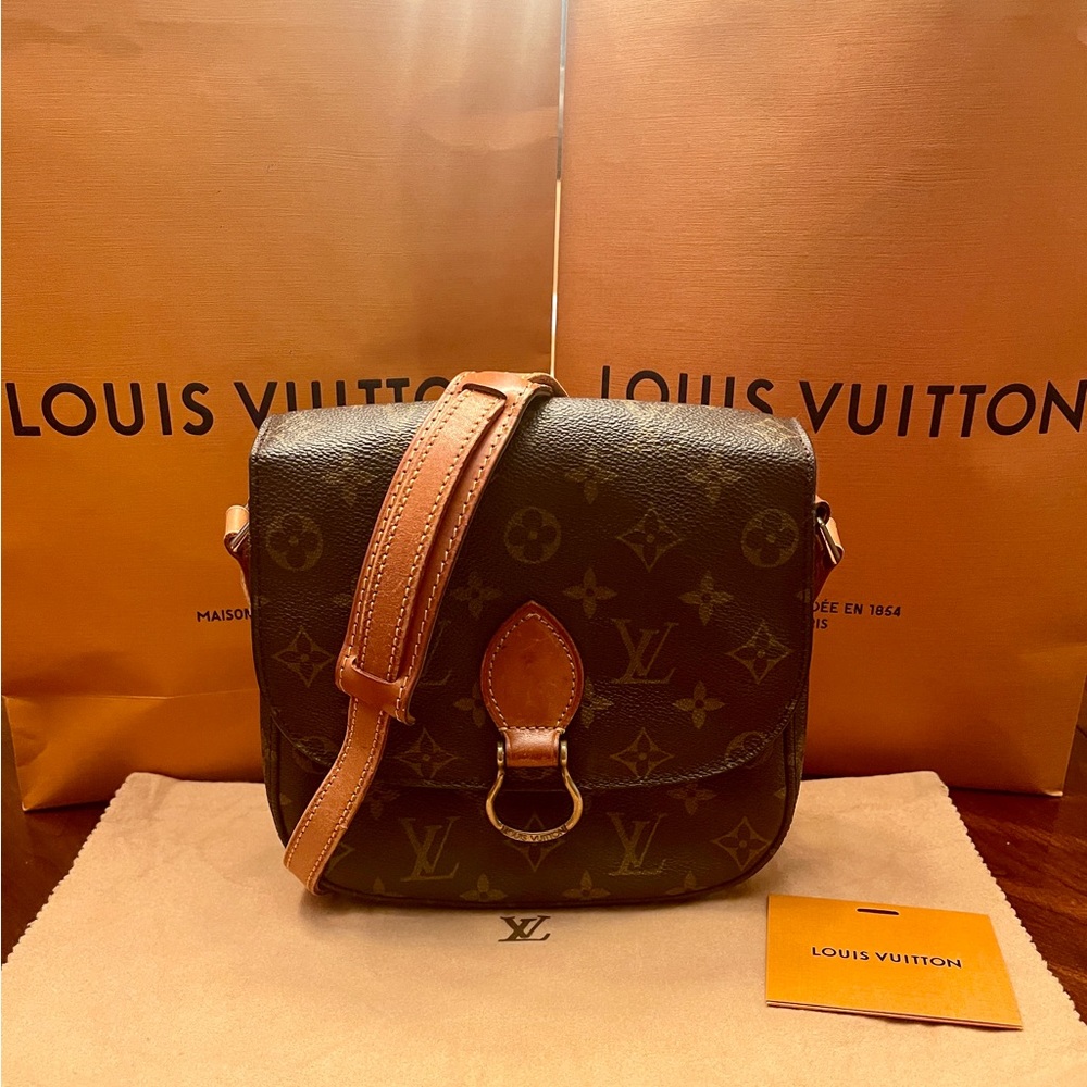 SOLD ❌❌Authentic Louis Vuitton St.Cloud PM